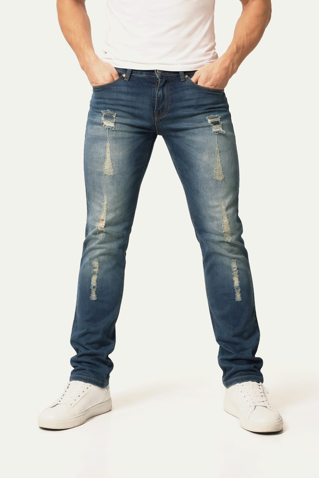 Pantalón De Mezclilla Entubado Color Grisaceo