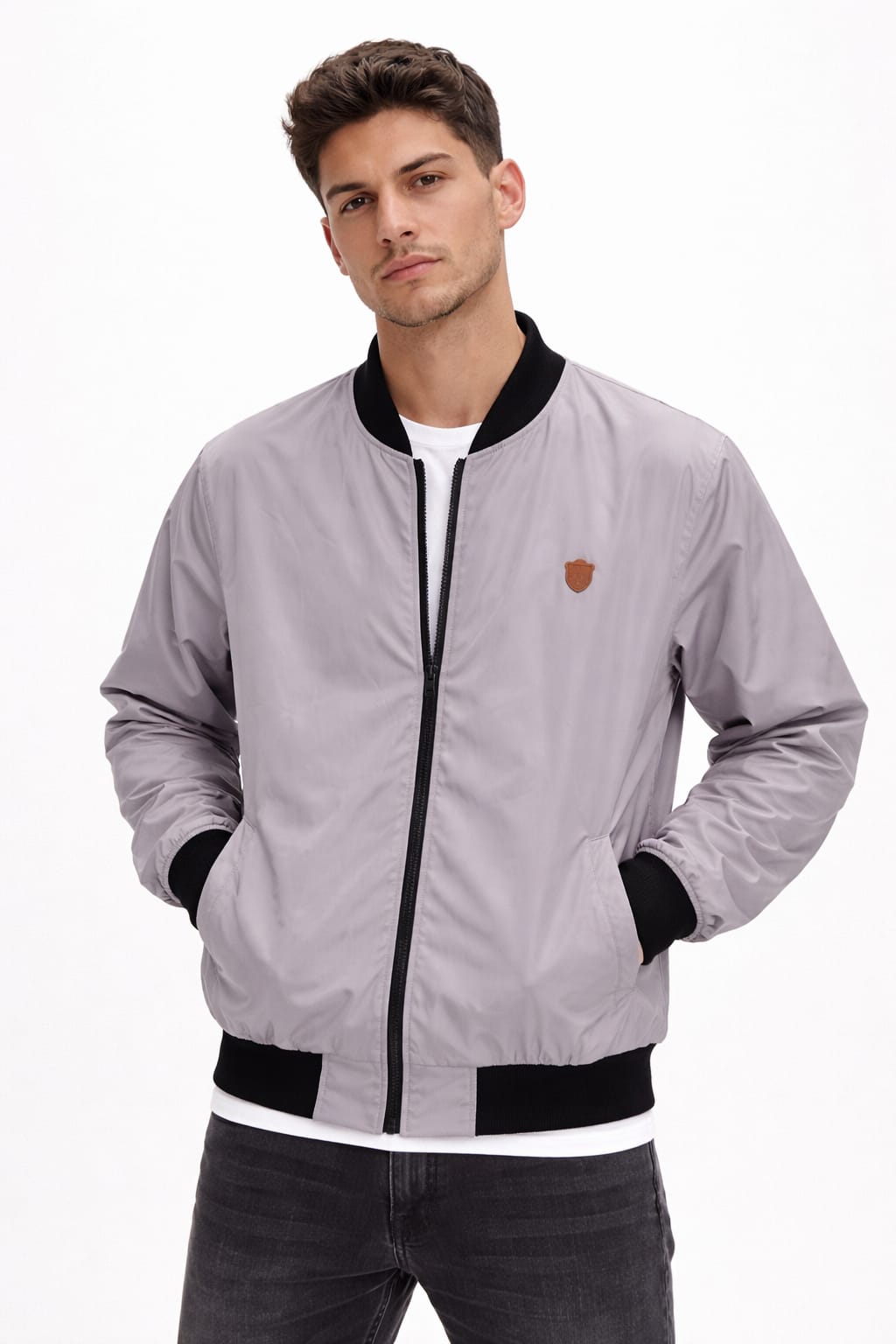 Chamarra Rompe-vientos Color Gris Claro